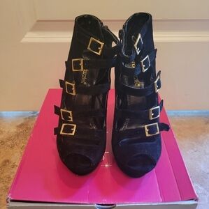 Shoe Dazzle Black Wedge